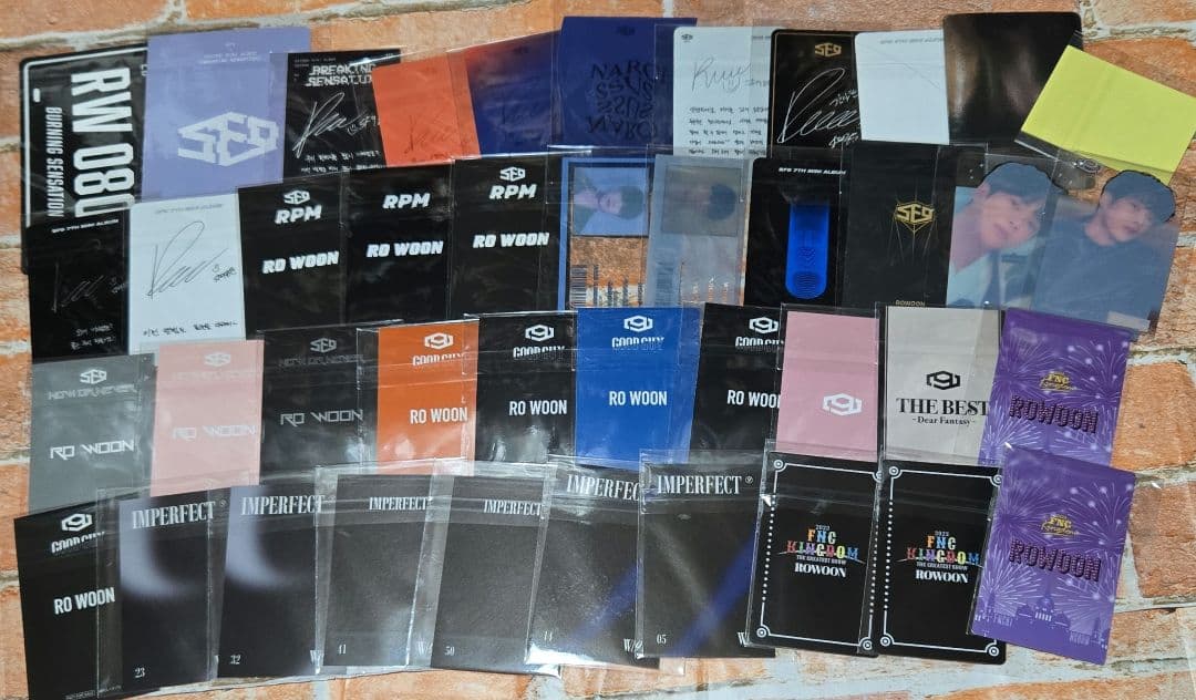 ロウン トレカ まとめ売り 41枚 - メルカリ