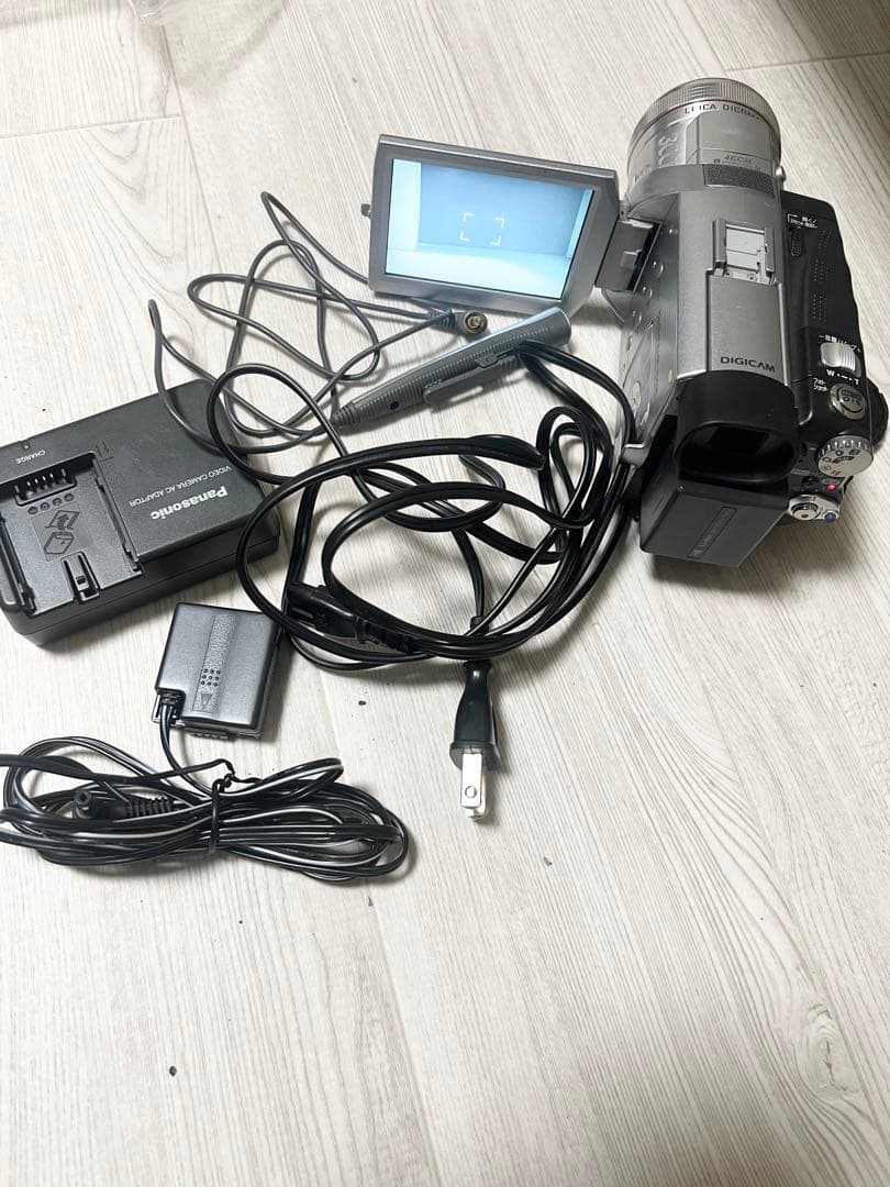 動作確認済】Panasonic NV-GS400 3CCD ビデオカメラ - メルカリ