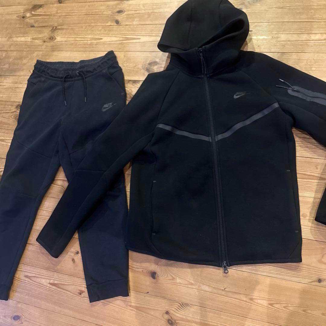 NIKEテックフリース黒XS ブラック セットアップ - メルカリ