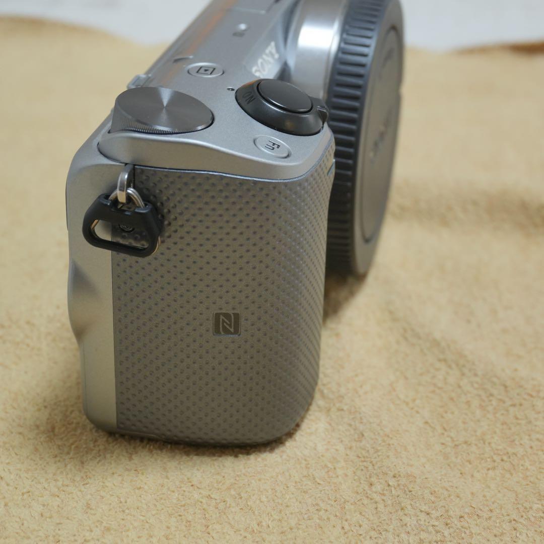 SONY NEX-5T シルバー ミラーレス一眼 APS-C - メルカリ