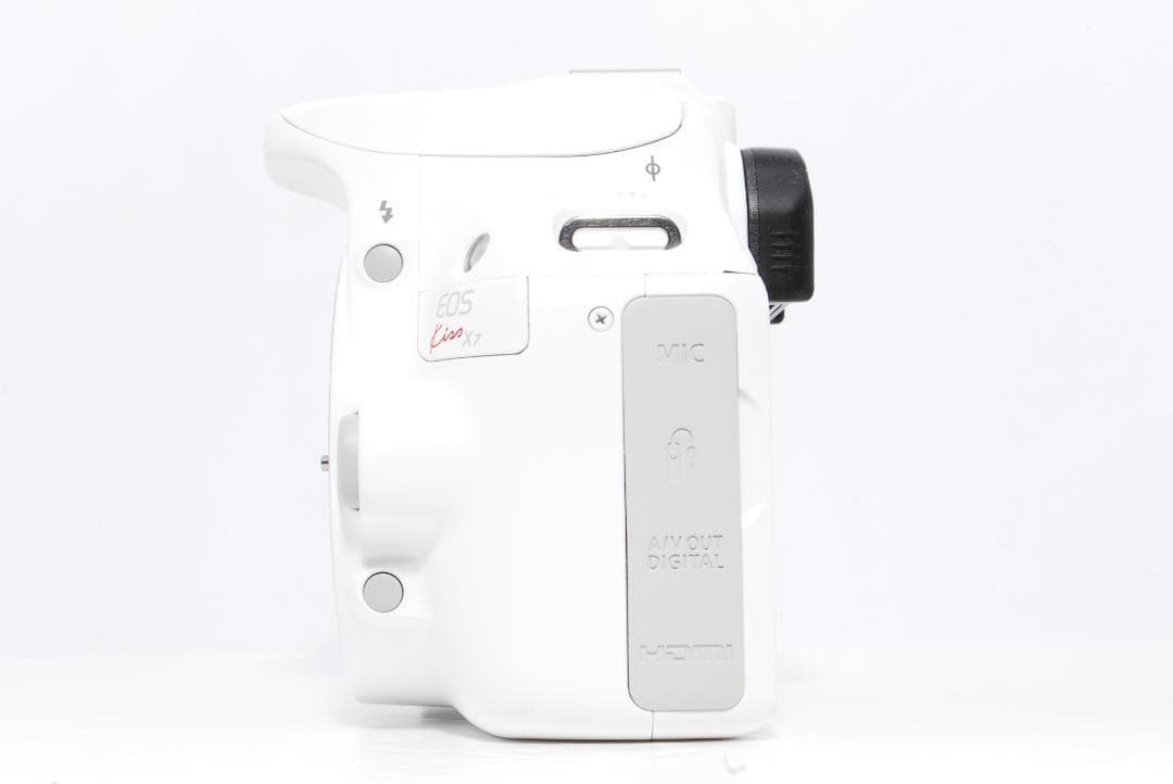✨スマホ転送可能 使用回数少 ✨Canon kiss X7ホワイト レンズセット