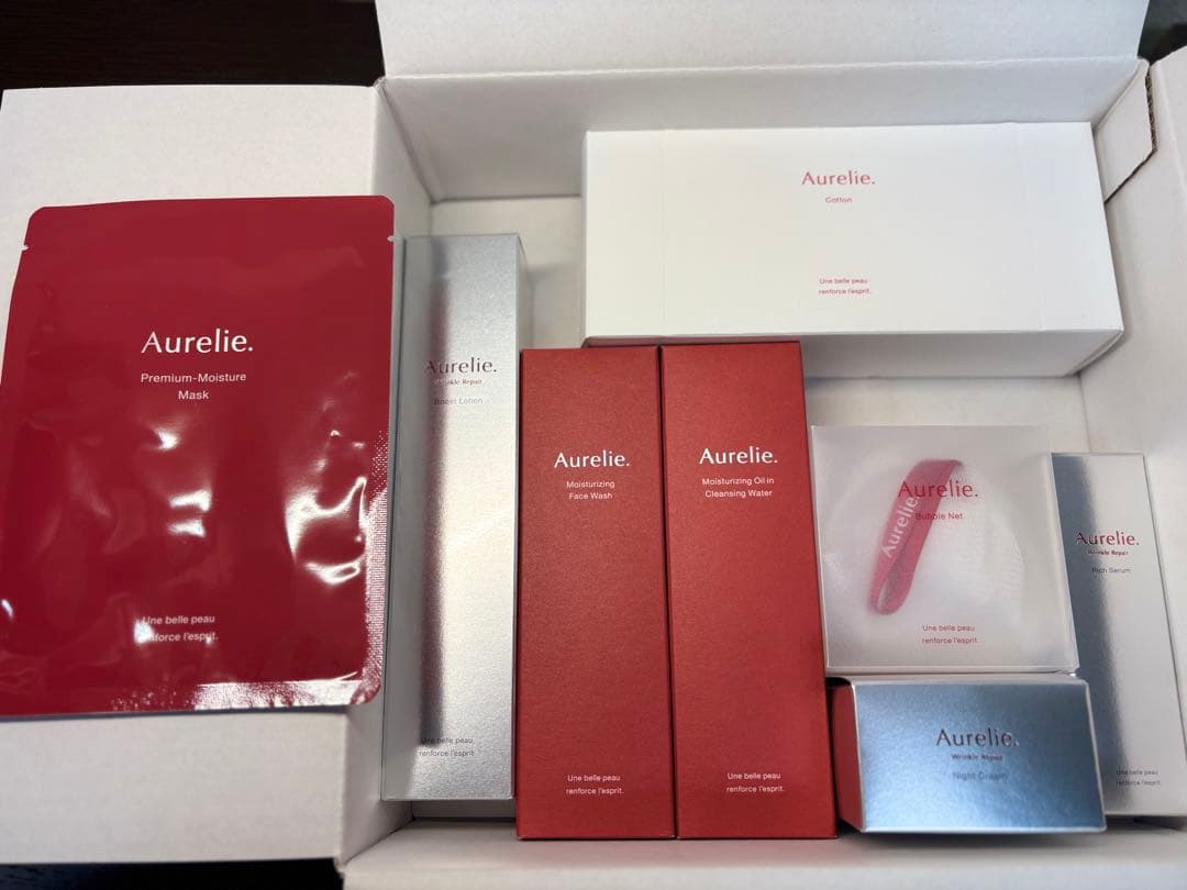 新品未使用】Aurelieのプレミアムエイジングケア 化粧品セット - メルカリ