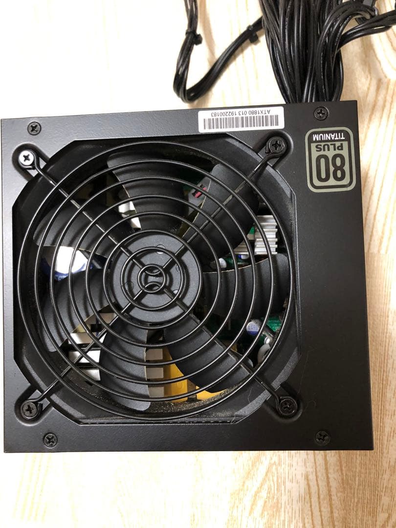 Enhance 800W 電源ユニット 80 PLUS Titanium - メルカリ