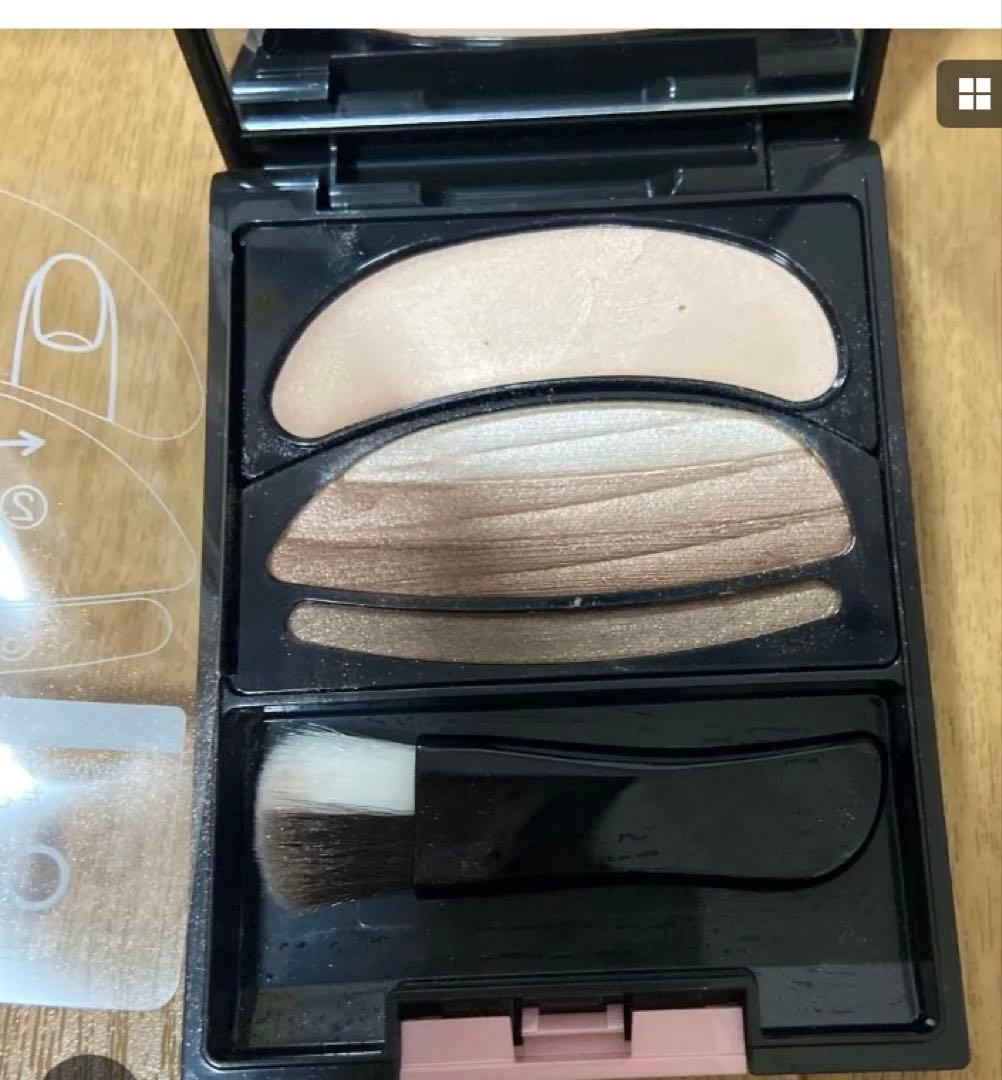 オーブ クチュール ブラシひと塗りシャドウ　566 オーブ クチュール / ブラシひと塗りシャドウ 566 ベージュ系の公式