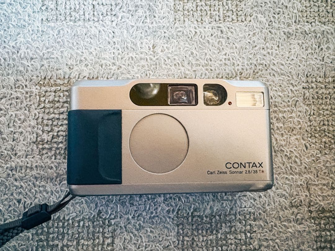 【楽一番様用】レアなカメラ　CONTAX T2 フィルムカメラ　ジャンク品 Yahoo!オークション -「contax t2 ジャンク」の落札相場・落札価格