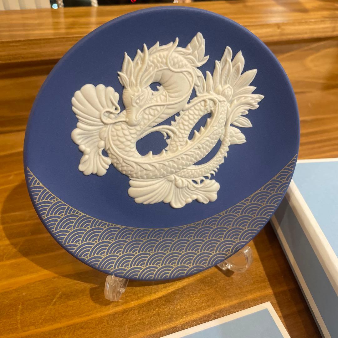 新品］Wedgwood ジャスパー干支トレイ 2024年辰、ドラゴン、龍 - メルカリ