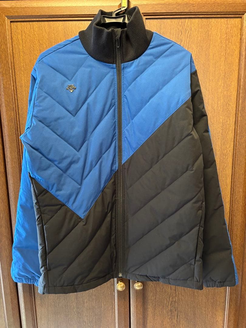 デサントゴルフ　ミックスストレッチ切り替えグリーンダウンジャケット ミックスストレッチ切り替えグリーンダウンジャケット | デサント