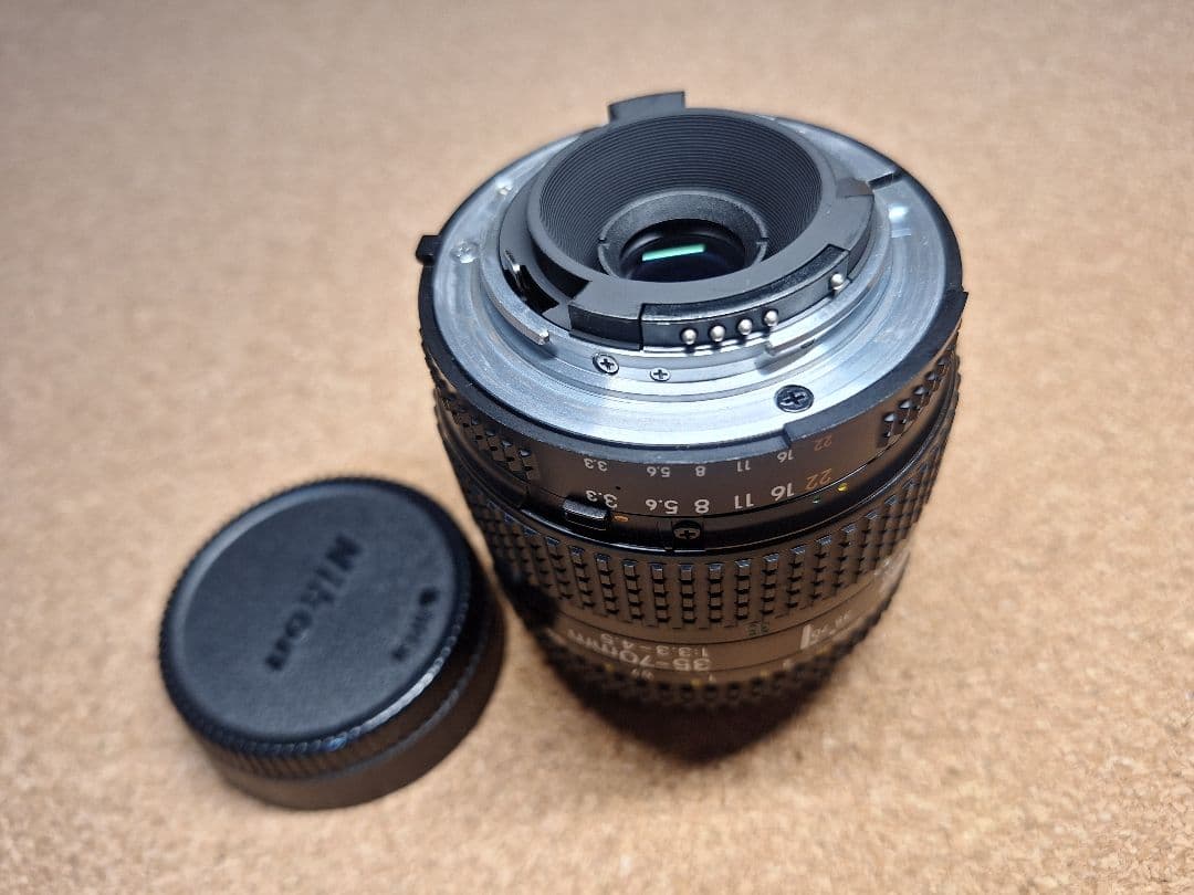 Nikon 35-70mm f/3.3-4.5 ズームレンズ 日本製