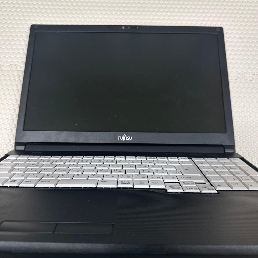 Fujitsu美品A5511/I5十一世代/8G/512G SSD/15.6HD - メルカリ