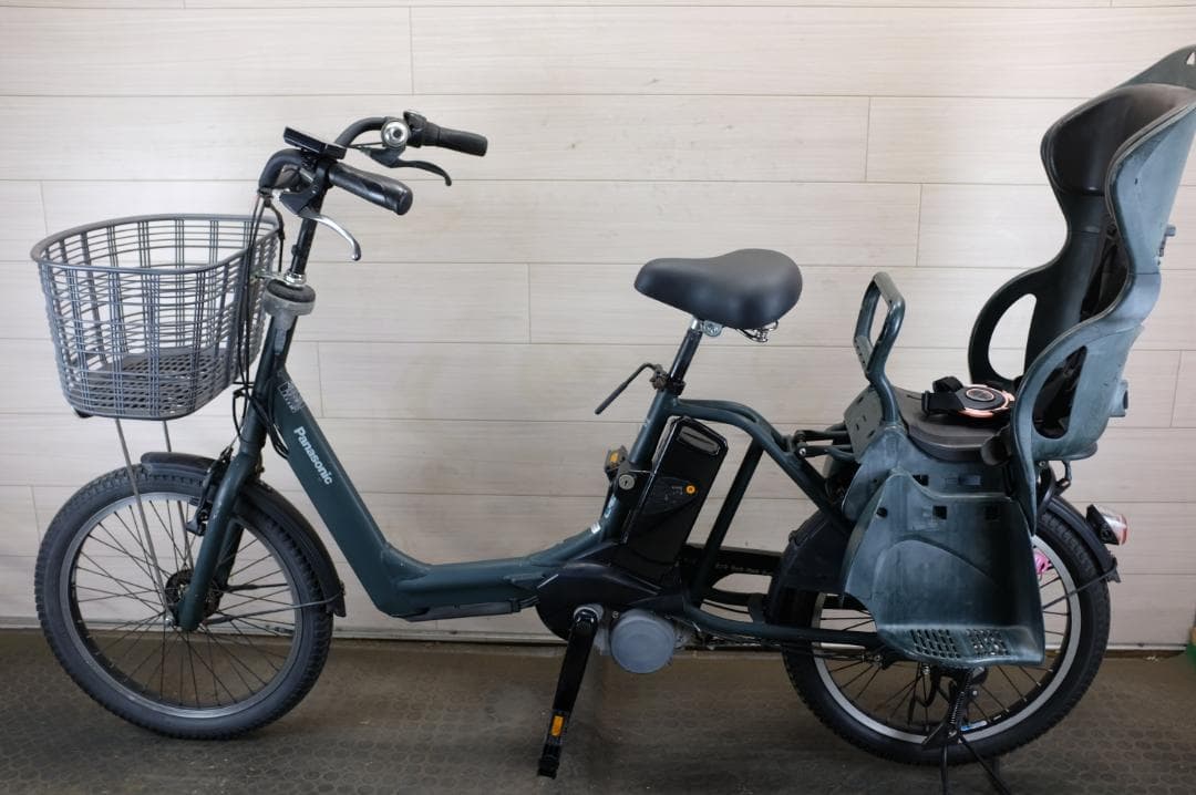 パナソニック ギュット アニーズ　20インチ3段　8.9Ah（5点灯）充電器あり