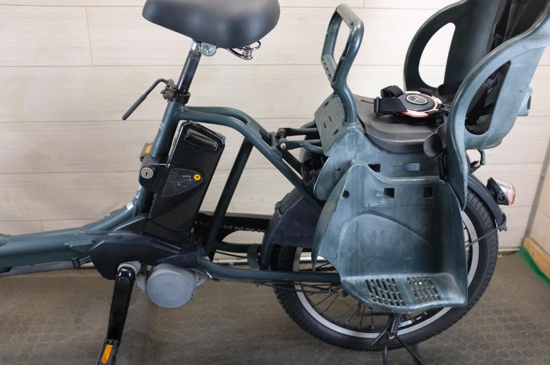 パナソニック ギュット アニーズ　20インチ3段　8.9Ah（5点灯）充電器あり