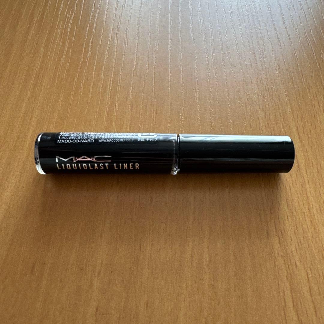 M・A・C リキッドラストライナー ポイントブラック - メルカリ