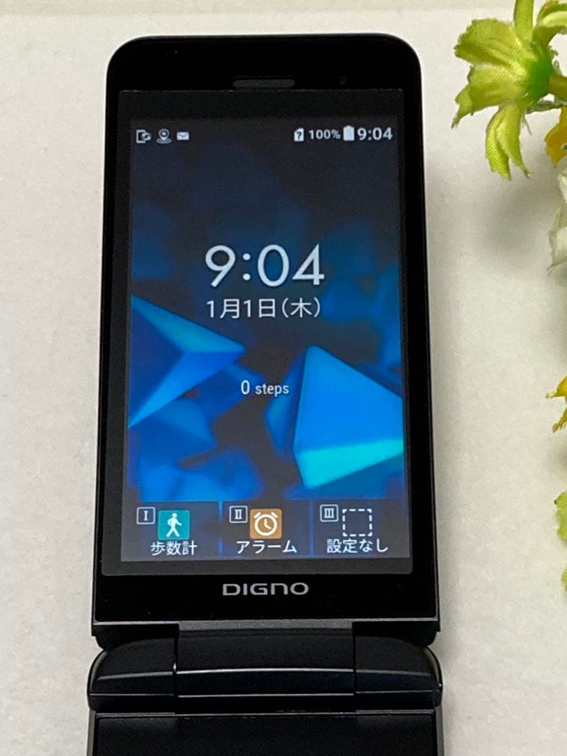 ほぼ未使用⭐︎ SIMフリー 4G ケータイ DIGNO ケータイ3 902KC - メルカリ