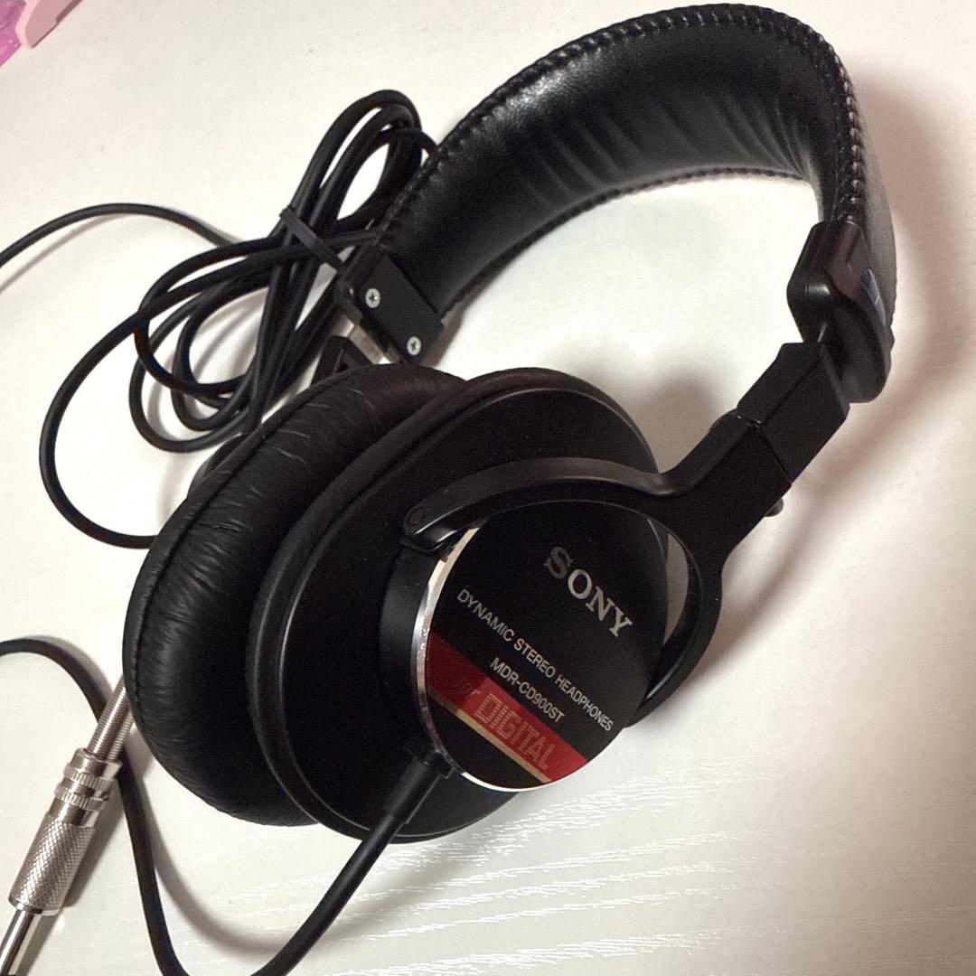 SONY MDR-CD900ST スタジオモニターヘッドフォン 赤帯 ソニーの例のヘッドホンはミックス向きじゃありませんよ - この丸