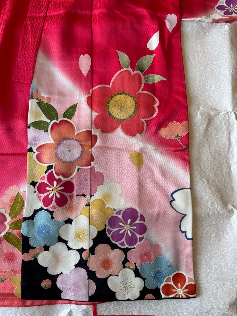 七五三に☆正絹 七歳 四つ身 ピンク色に暈し染め 花尽くし 手描き