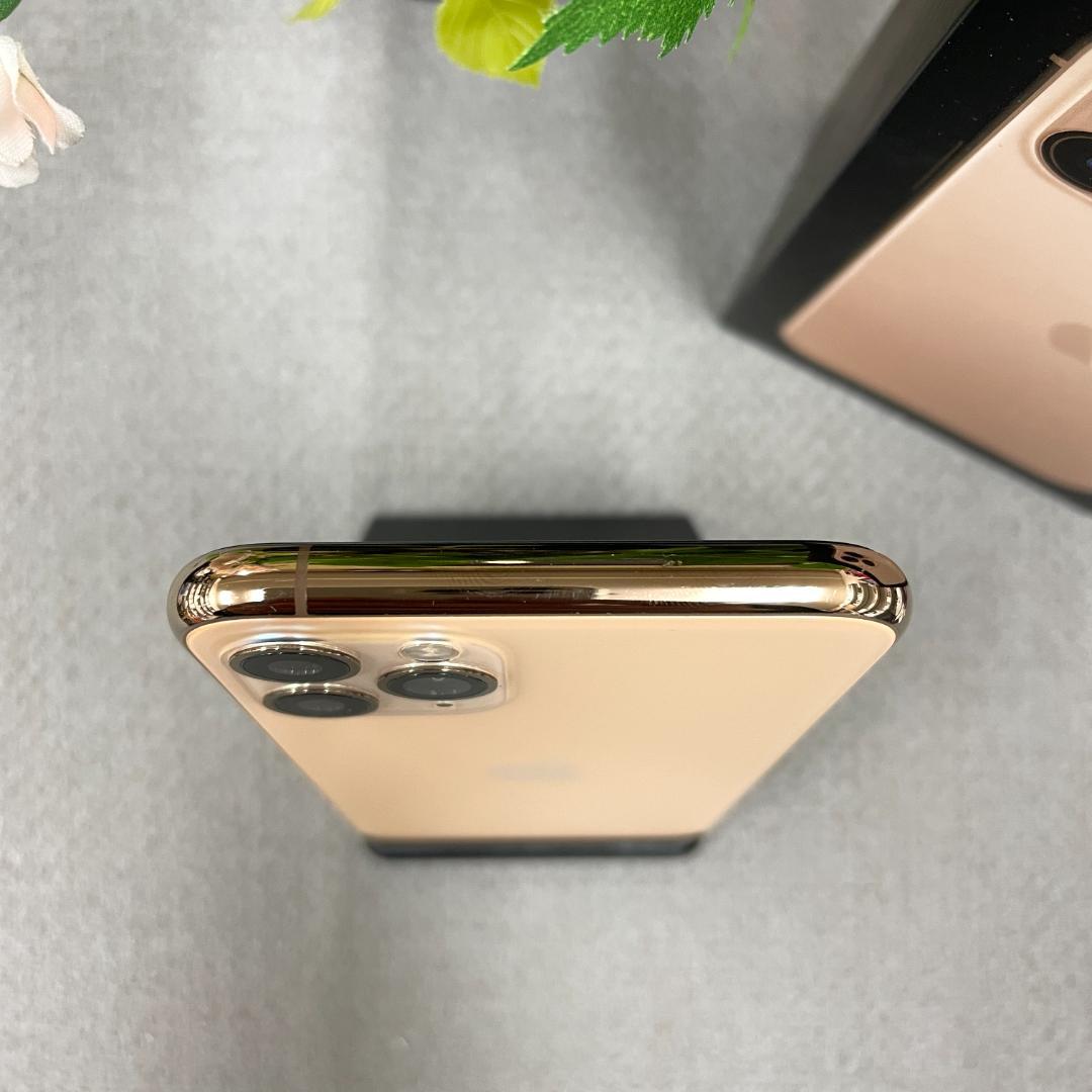 iPhone 11Pro 64GB ゴールド 国内SIMフリー 送料無料 - メルカリ