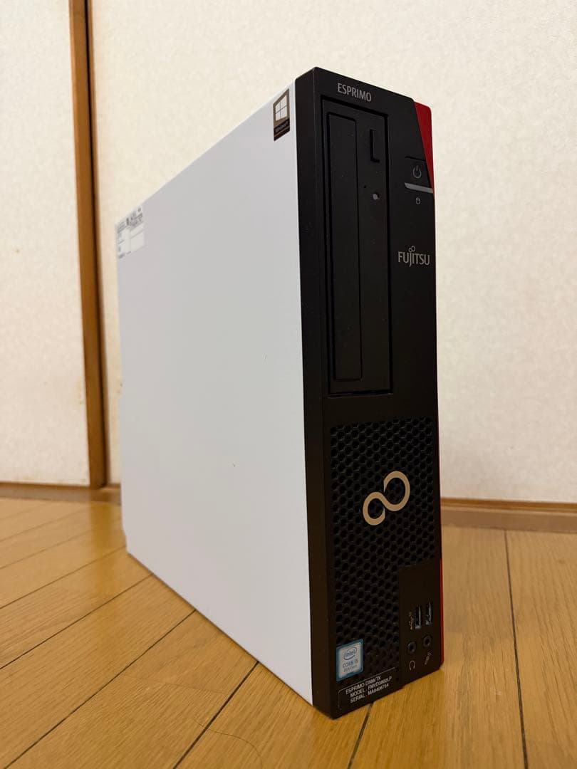 届いたその日に使える】Fujitsu ESPRIMO D588/TX - メルカリ