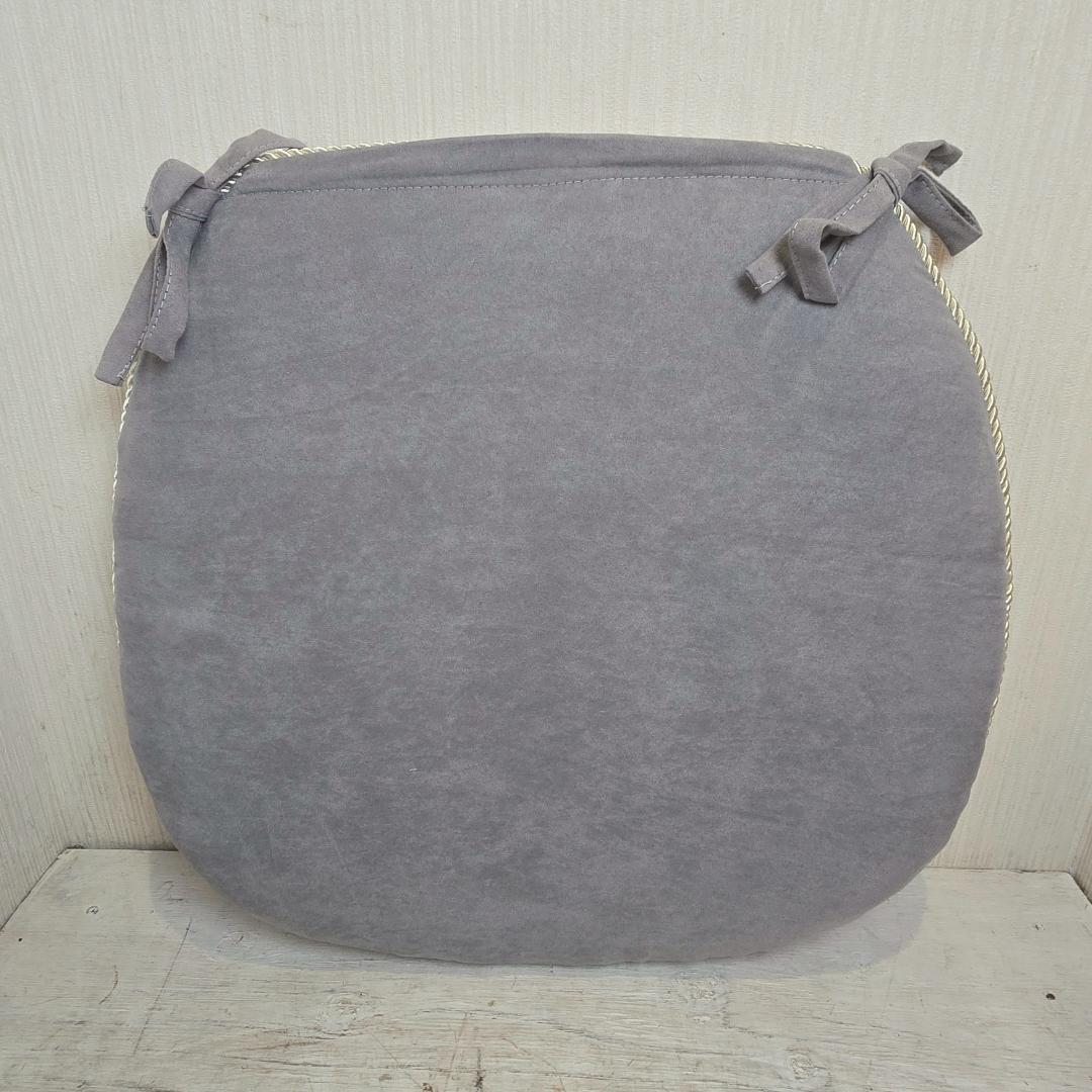 i 【4個セット】新品 大判 バテイ クッション 紐付き 薔薇 ローズ 馬蹄