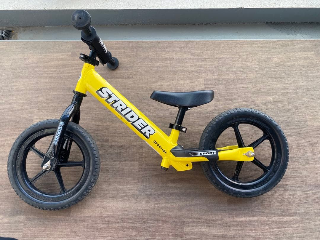 STRIDER スポーツ バランスバイク 12インチ イエロー - メルカリ