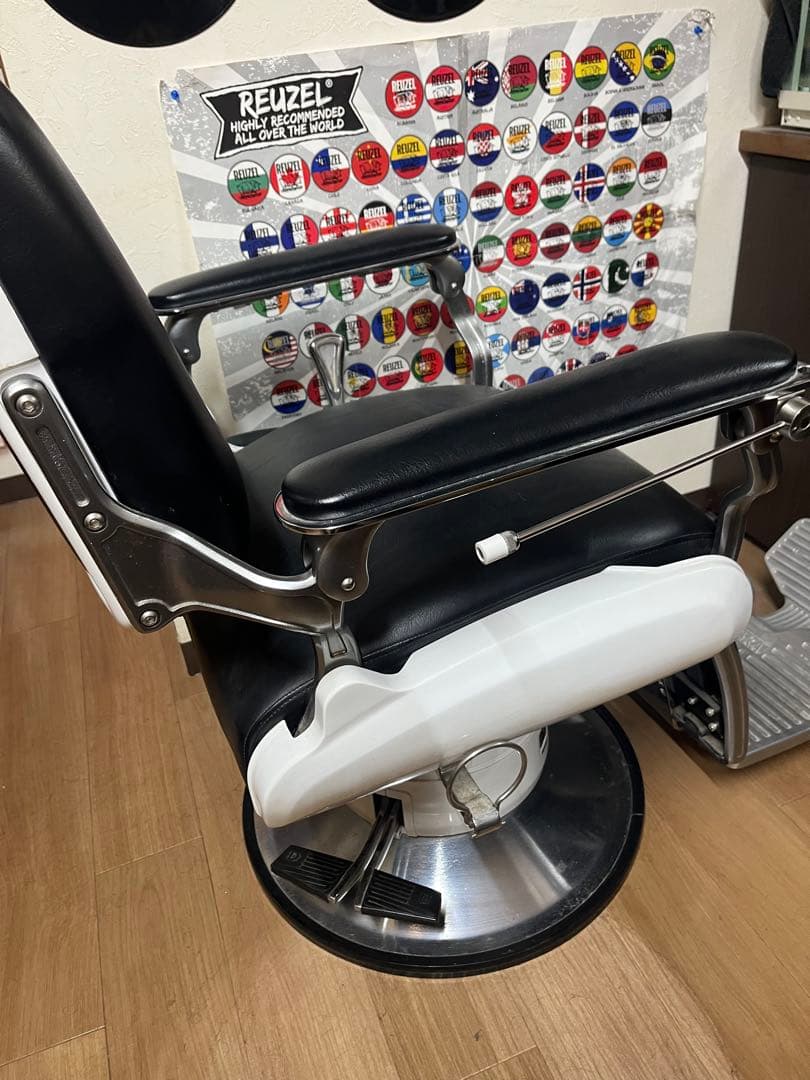 マントヒヒ様専用理容椅子美品 タカラクラシカ90 生産終了品 - メルカリ
