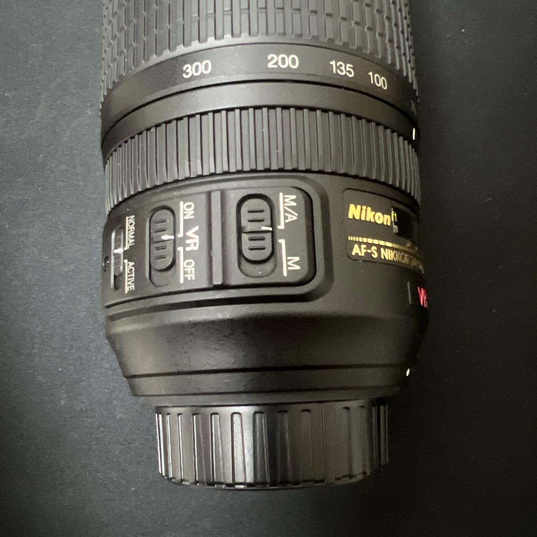 【美品】NIKON AF-S 70-300mm f/4.5-5.6 VR