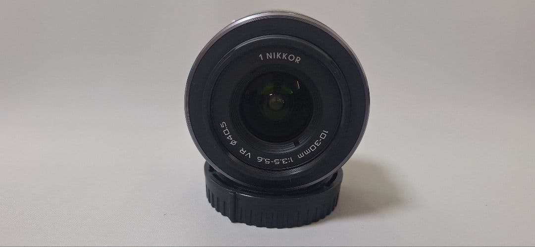 美品 Nikon 1 NIKKOR 10-30mm f/3.5-5.6 VR