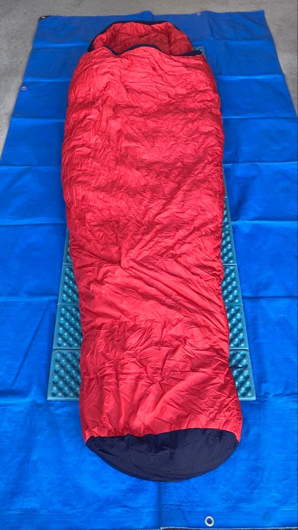 テンシャン (天山) ダウンシュラフ　900 left zipper Tianshan (天山) ダウンシュラフ 900 left zipper Tianshan (天山