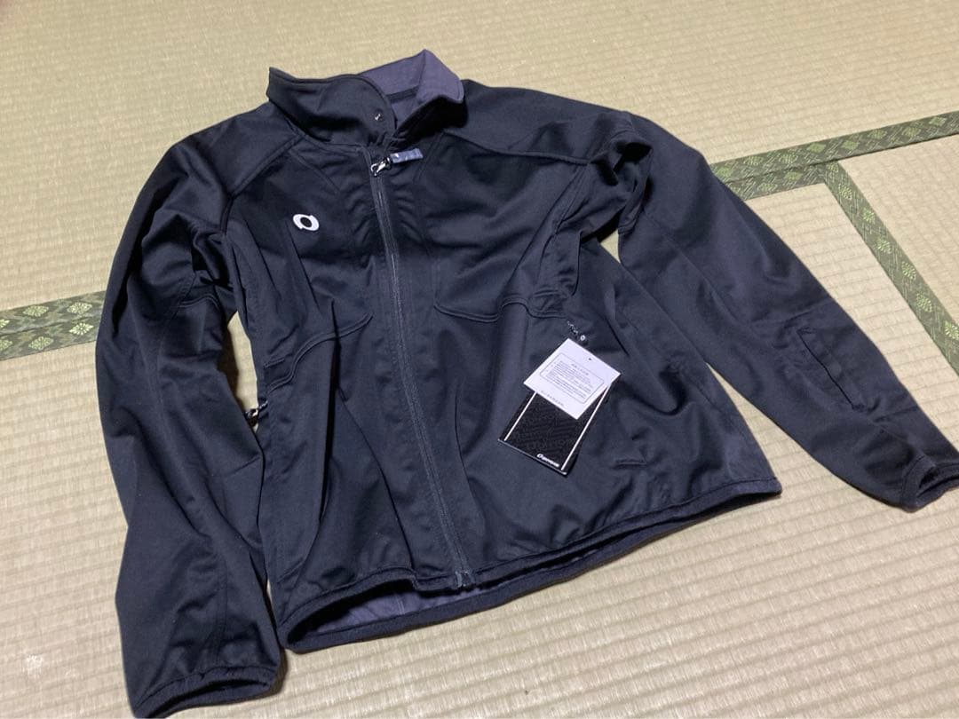 新品　オンヨネ　ミッドウェアジャケット　Mサイズ 楽天市場】オンヨネ デモ チーム スキーウェア Mサイズ Lサイズ