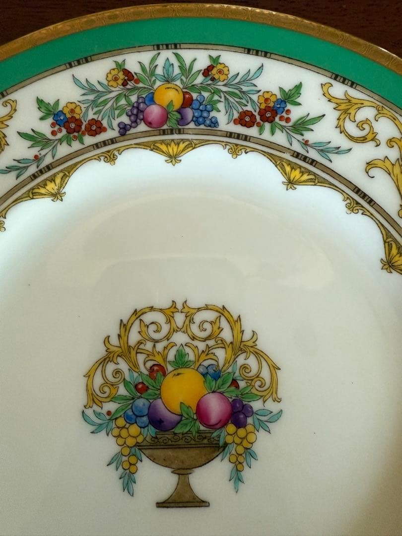 Davis Collamore & Co. フルーツ装飾プレート - メルカリ