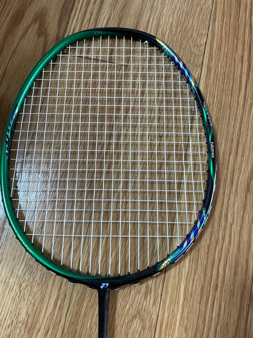 アストロクス99 限定リー・チョンウェイカラー バドミントンラケット