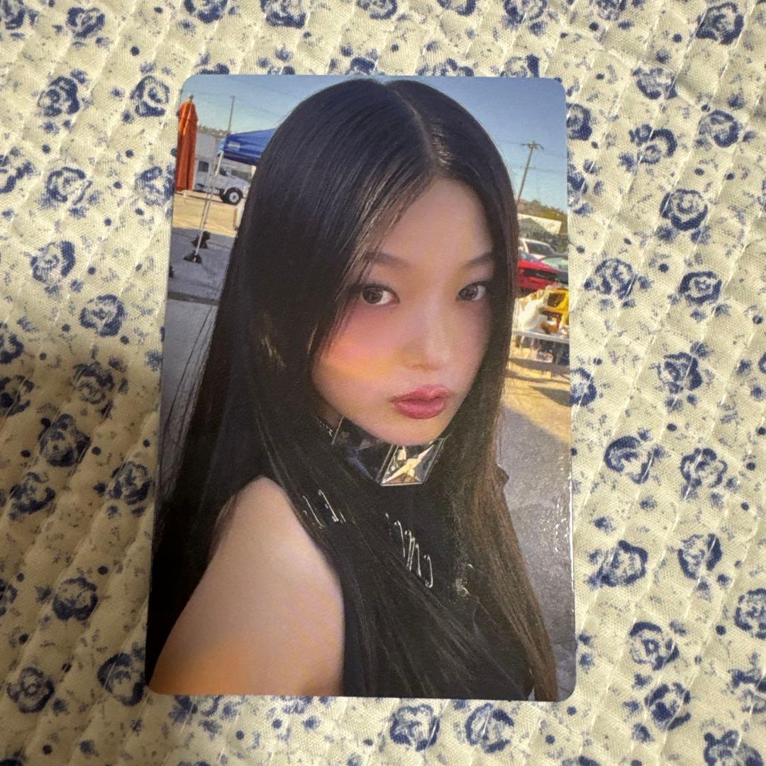 KATSEYE ユンチェ トレカ 公式品 - メルカリ