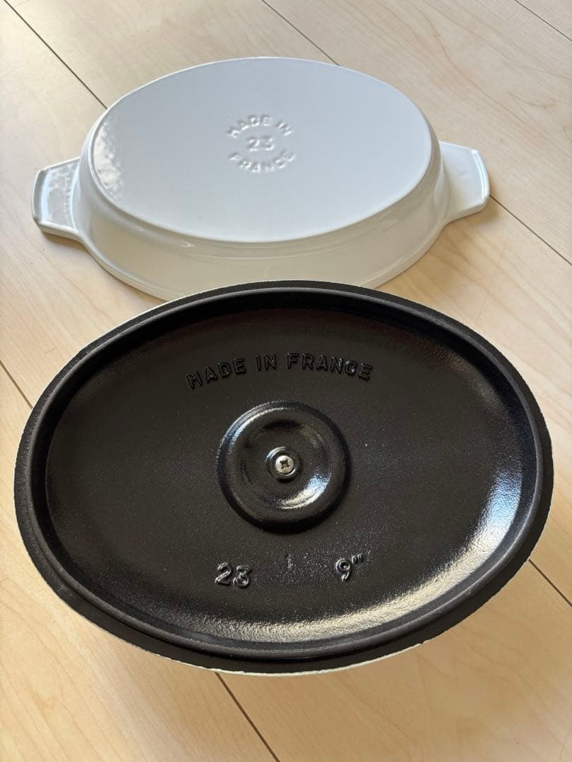 新品未使用 ストウブ オーバルホットプレート ホワイト 箱無し