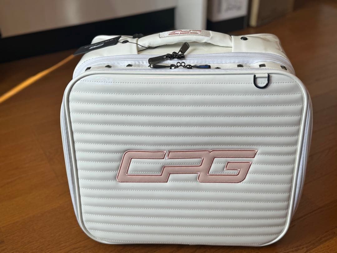 未使用品！CPGゴルフキャリーバッグ CPG GOLF CPGゴルフ CPG-202114 9.0型 3.3kg アイコニックカモシリーズ