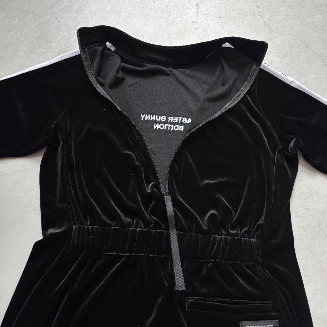 美品】MASTER BUNNY EDITION ベロア モックネックワンピース - メルカリ