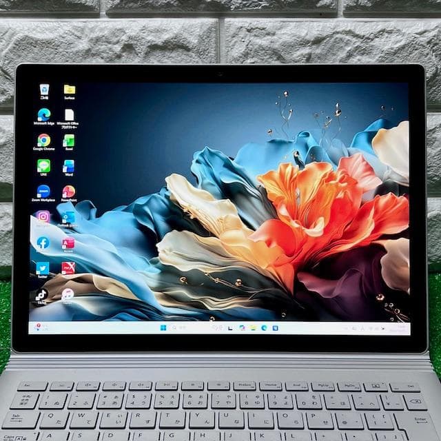 《優良美品》GeForce搭載！ハイエンド2in1タブレットPC！Surface
