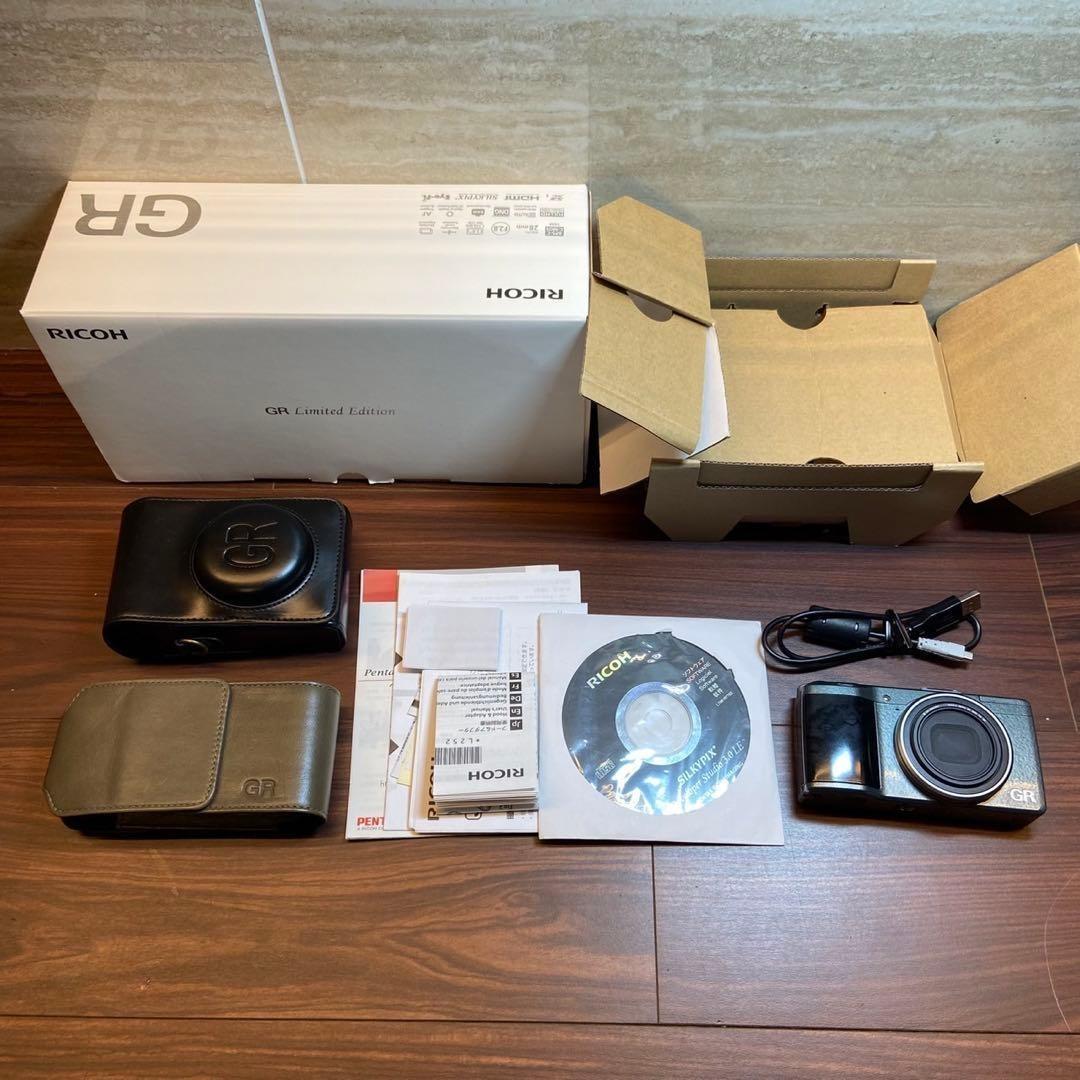RICOH GR Limited Edition デジカメ ほぼ新品 4932 - メルカリ