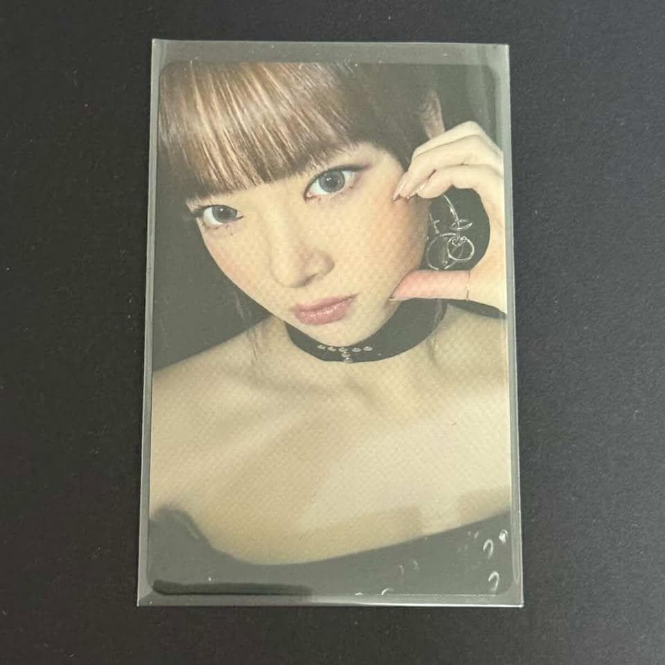 LE SSERAFIM EASY CRAZY会場限定 ウンチェ トレカ FC特典 - メルカリ