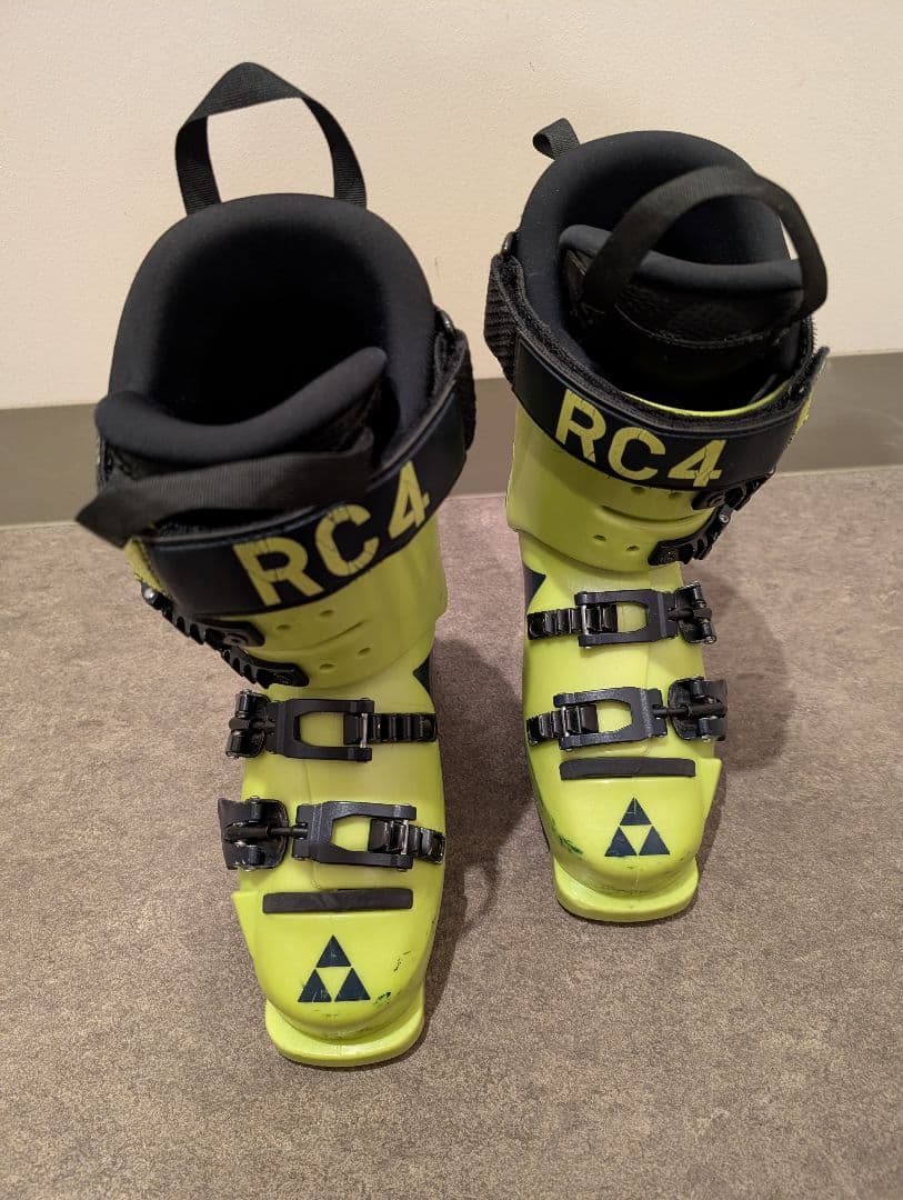 RC4 蛍光イエロー スキー ブーツ FISCHER（フィッシャー） 【5日限定！全品P10倍！】FISCHER スキー