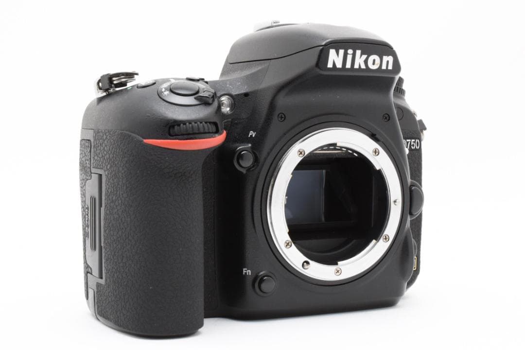 ■ 美品 ■ ニコン　Nikon D750 ボディ 《S数13651回》