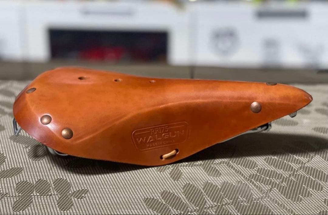 新品未使用☆WALGUN レザーサドル BROOKS B17 MATEに最適♪ - メルカリ