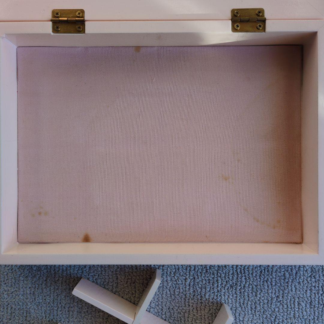 サンリオ ハローキティアクセサリーケース いちご 非売品 ノベルティ