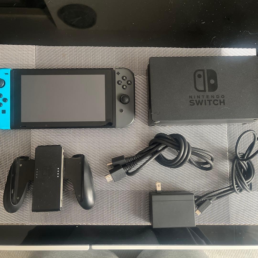 Nintendo Switch 本体 青/黒 ドック付き Nintendo Switch 『中古即納』{Switch} (本体)マイニンテンドー限定