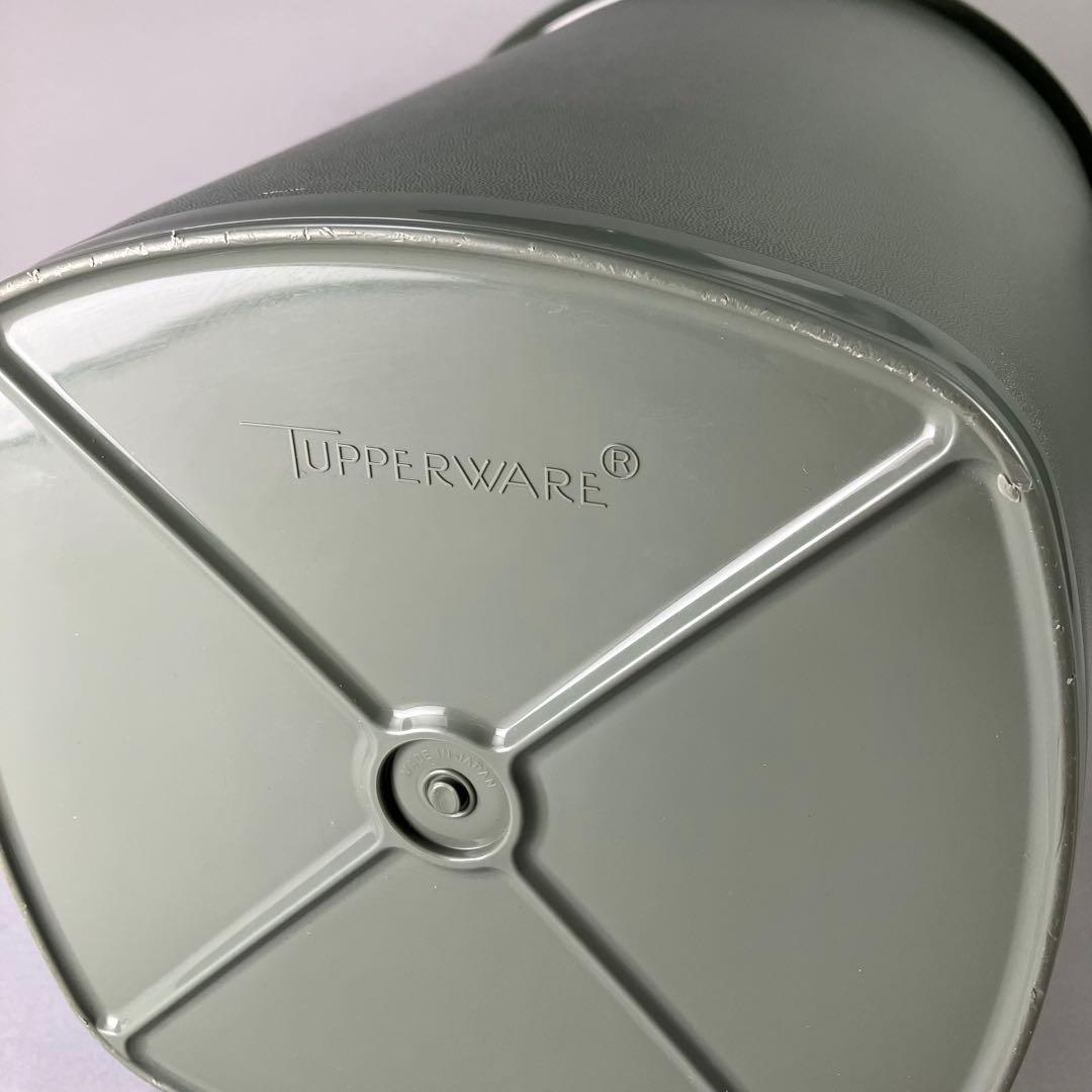 タッパーウェア マキシクイーンデコレーター(11000ml) 本体のみ - メルカリ