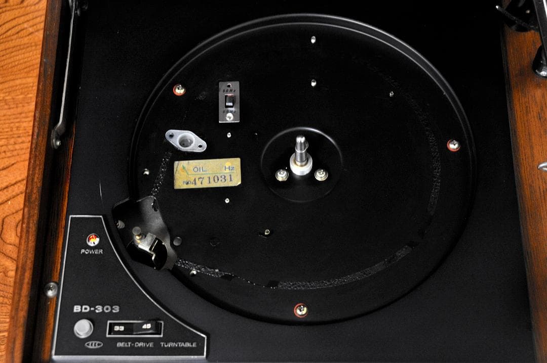 【来る4月計画の福岡分移転のため処分価格】CEC BL-303 プレーヤー♪