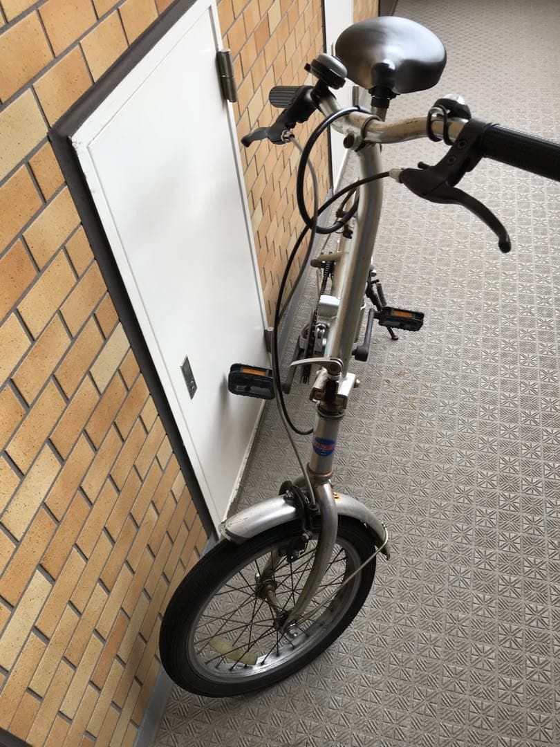 折りたたみ自転車 シルバー 引き取り限定‼️乗って帰れます‼️ - メルカリ