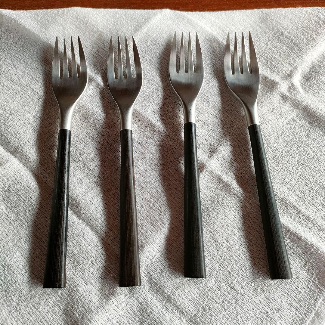 柳宗理　黒柄カトラリー デザートフォーク4本刃　 4本セット 楽天市場】柳宗理 yanagisori 黒柄カトラリー デザートフォーク4本刃
