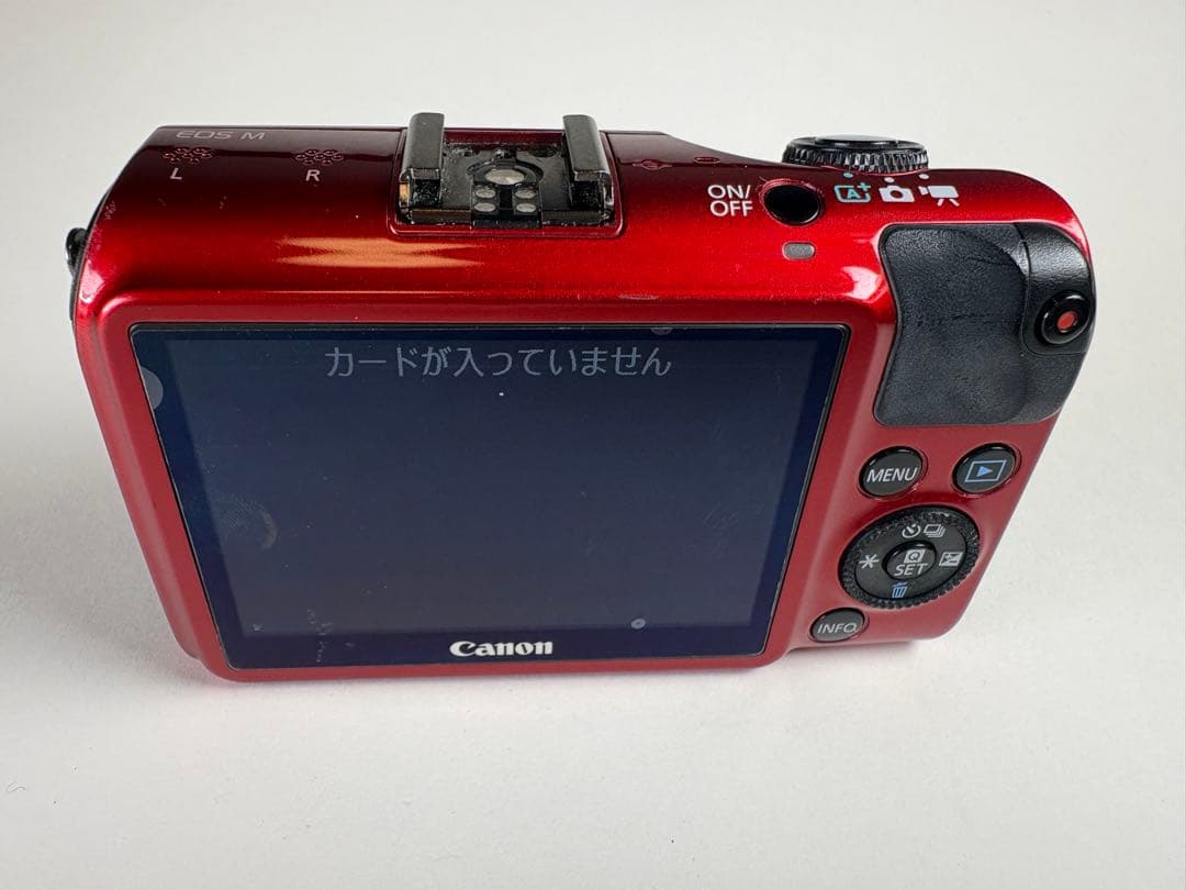 Canon EOS M ミラーレス一眼 ボディ レッド 動作品 液晶保護シート付