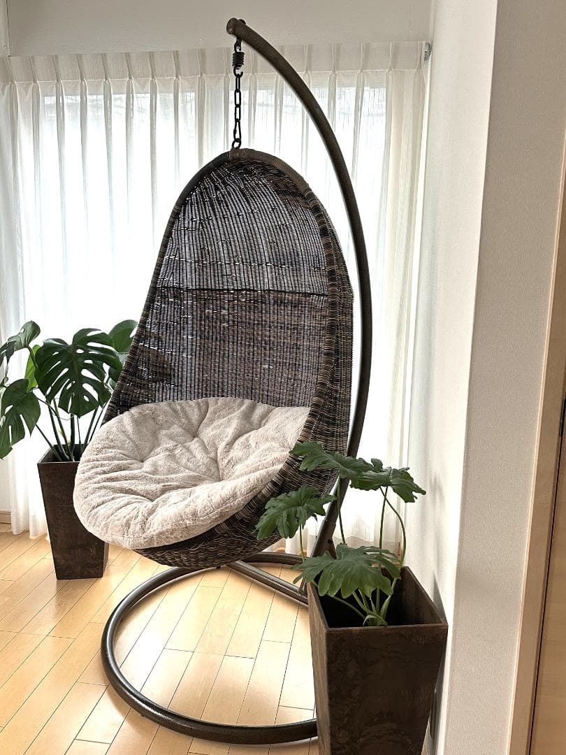 《直接引取》【超美品】ハンギングチェア ラタン調 自立式 ハンギングチェアー