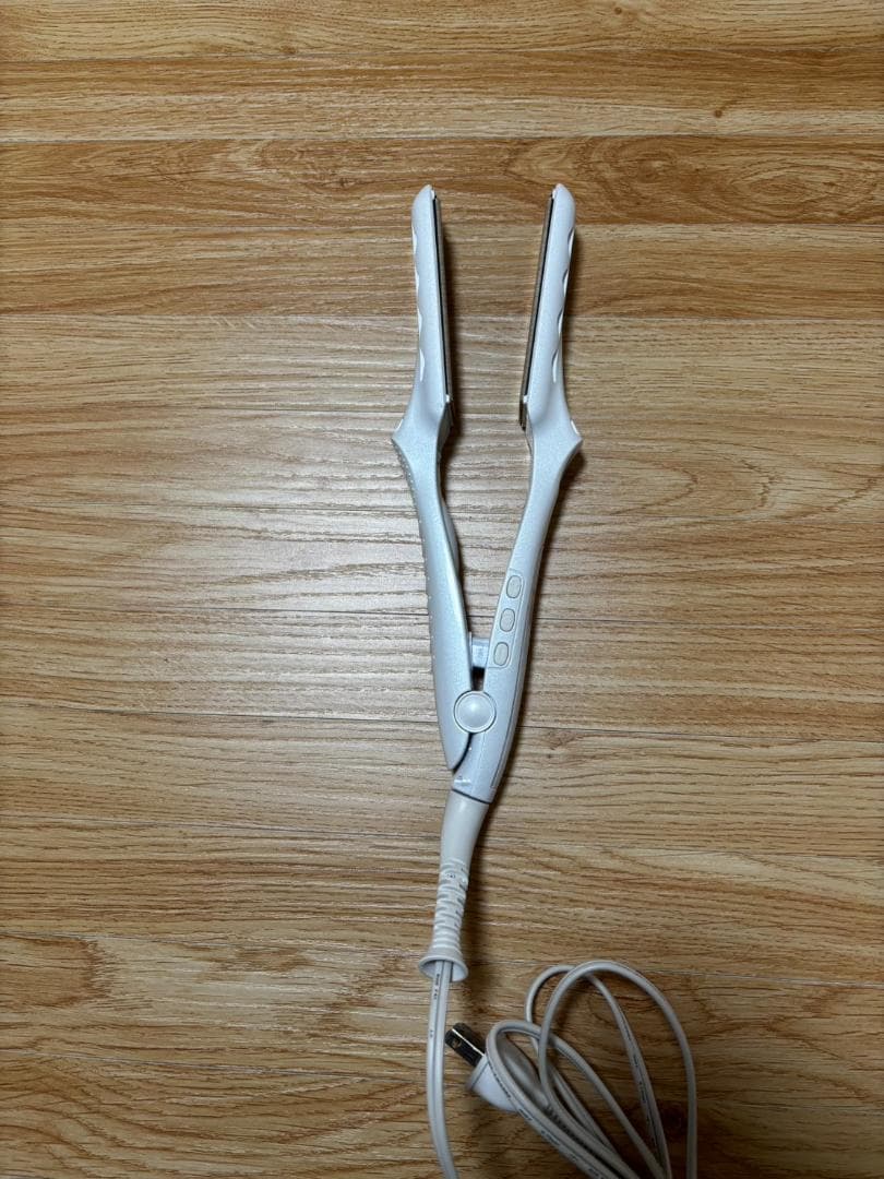 ジャンク品]KINUJO 絹女 ヘアアイロン LM125 ストレートアイロン