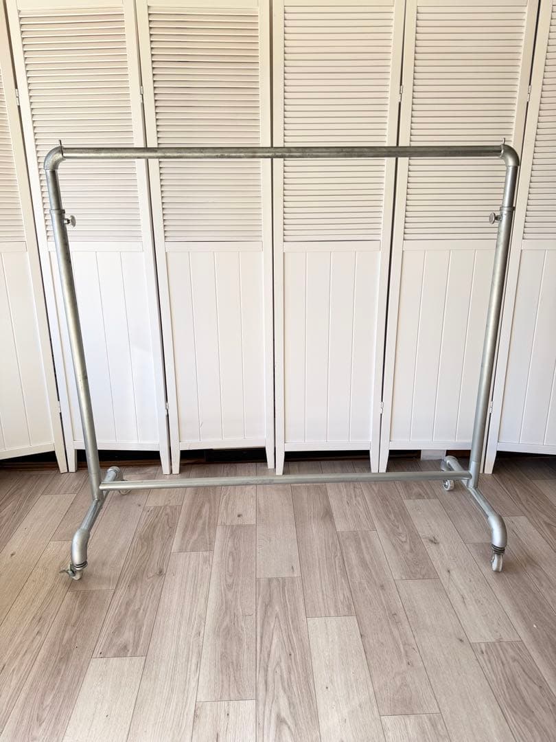 水道管ハンガーラック スチールパイプ アイアン キャスター付き